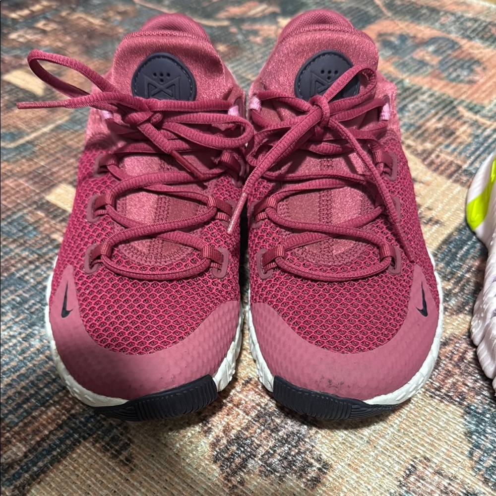 Nike Free Metcon 4 Sweet Beet/Pink Rise